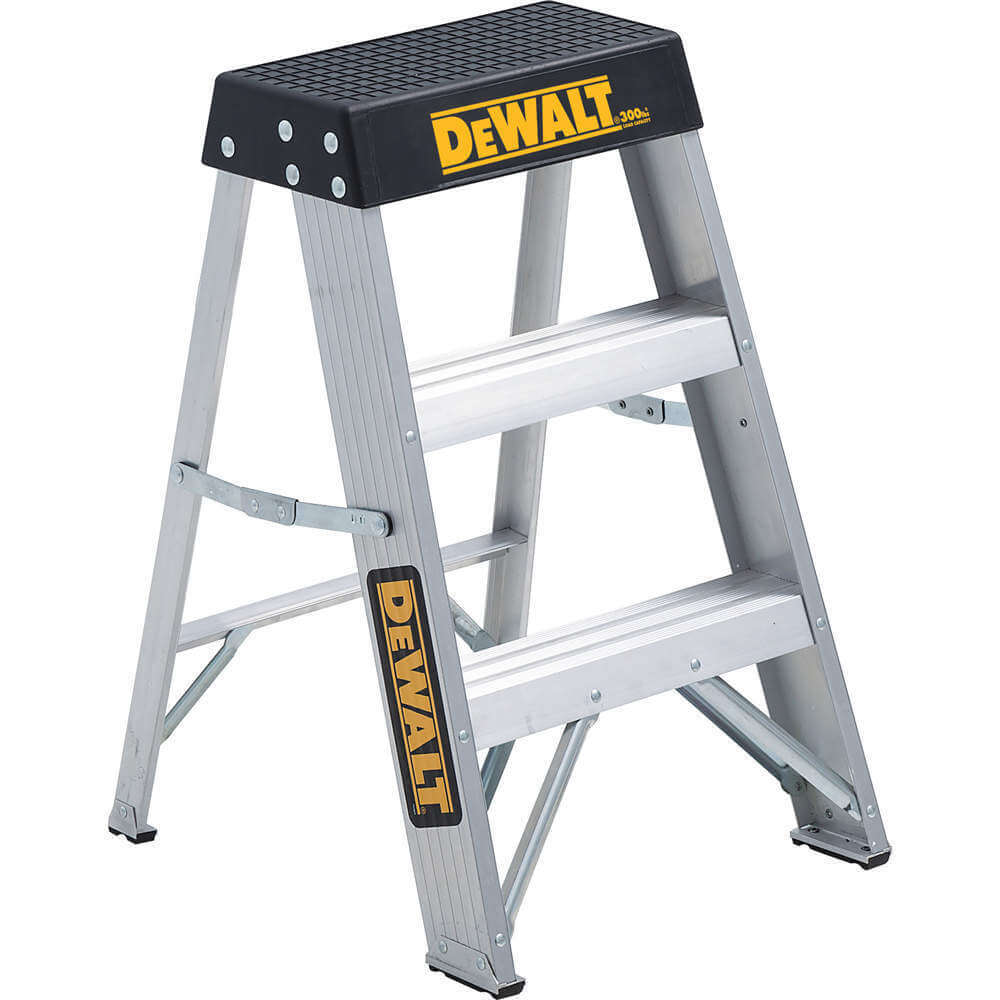 Dewalt DXL2010 02 Step Stool 26 5 8 Inch H 300 Lb. Aluminium