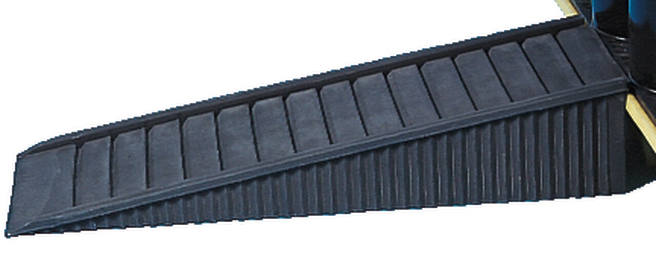 Spill Containment Platform and Pallet Ramps