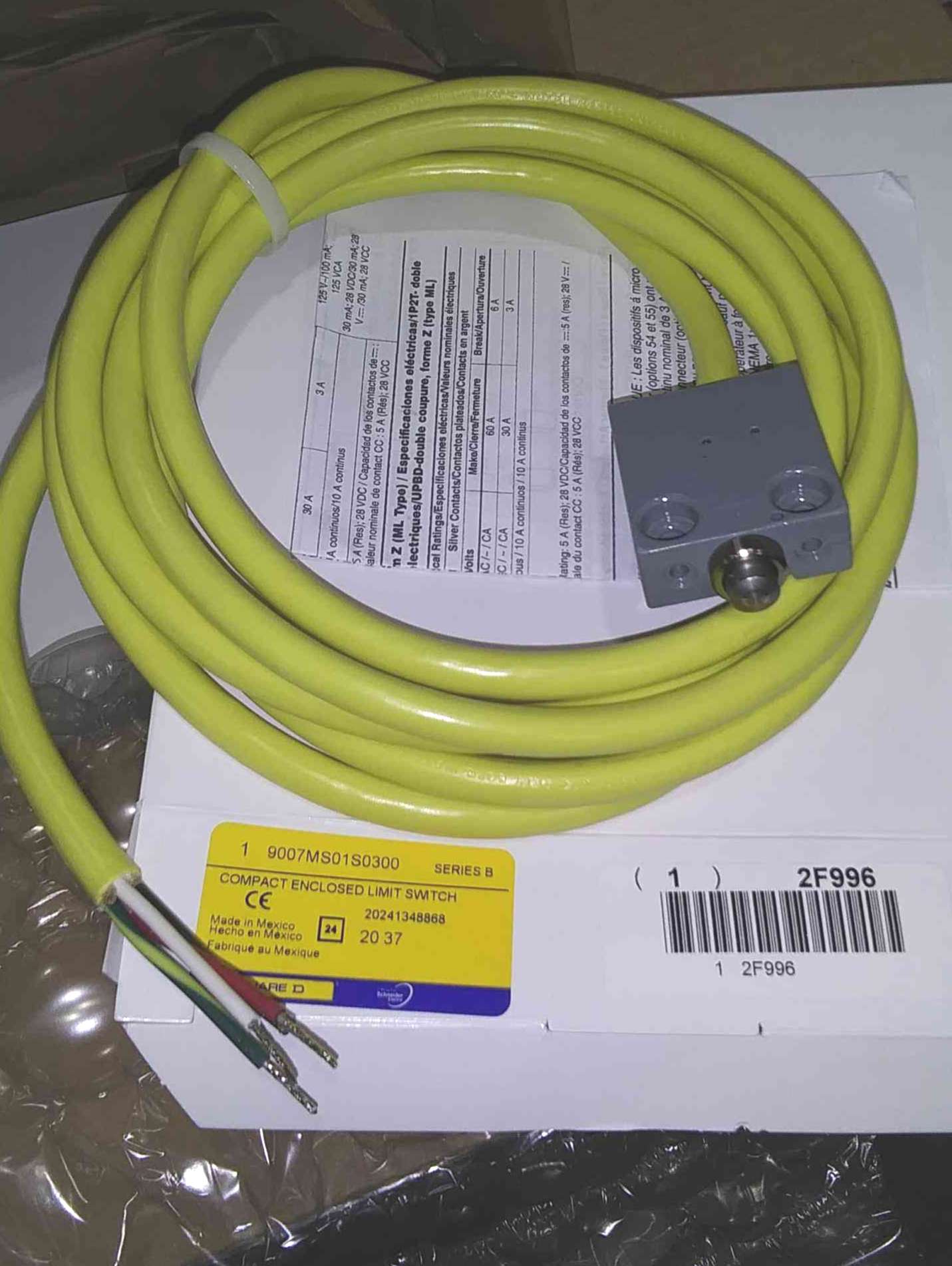 SQUARE D 9007MS01S0300 Miniature Encapsulated Limit Switch Vertical, Top Surface, In Stock