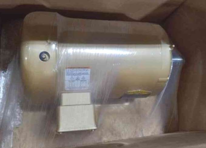 BALDOR MOTOR EM3613T Three Phase Motor, 230/460V, 11.8/5.9A, 3600 RPM, 60 Hz, 5 HP, TEFC, 184T Frame, 02 Poles, In Stock, Top View